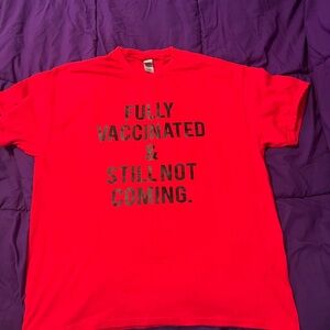 Gildan Red Short Sleeve Tee